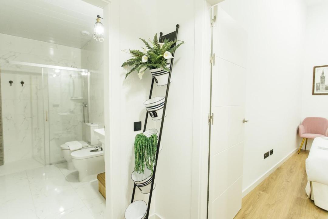 Modern With Seasonal Swimming Pool- 1Bd 1Bth- Goyeneta Apartman Sevilla Kültér fotó