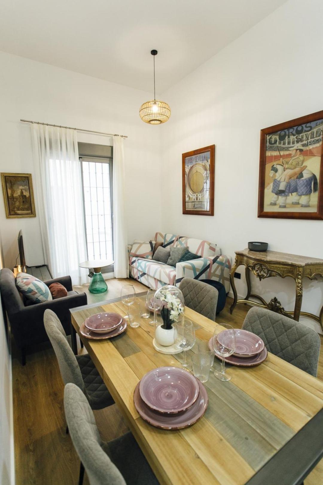 Modern With Seasonal Swimming Pool- 1Bd 1Bth- Goyeneta Apartman Sevilla Kültér fotó